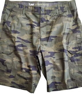 LEE Extreme Motion Cargo Golf Shorts Men's 38 Green Camouflage Performance Sport